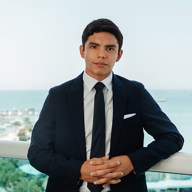 Abogado Jose Daniel Alfonzo León, Ha desempeñado su carrera profesional en varias firmas especializadas principalmente en Derecho Corporativo, Propiedad Intelectual y Resolución de Conflicto.